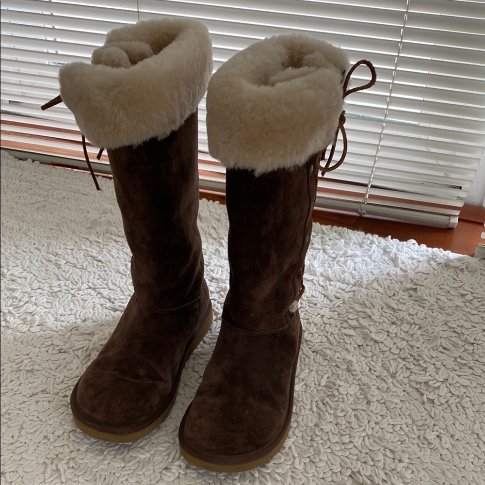 UGG Australia Women’s Boots - Size 8 - Excellent Condition!